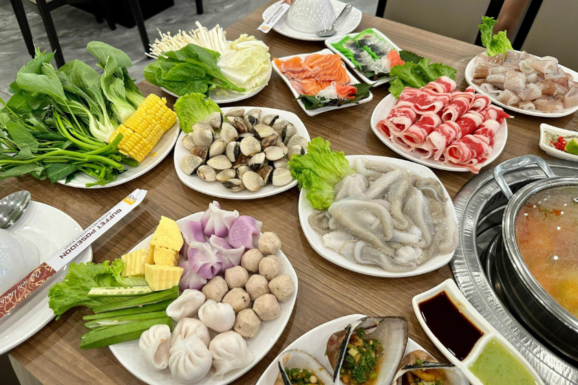 tiệc tân gia